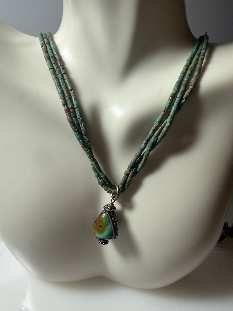 Multi-Strand 925 Findings Turquoise Bead Necklace With Green Turquoise Pendant 69$
